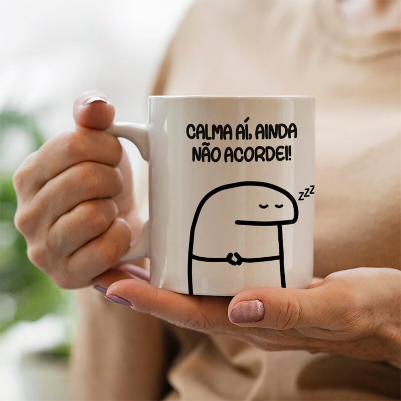 Caneca Meme Flork Ainda Não Acordei